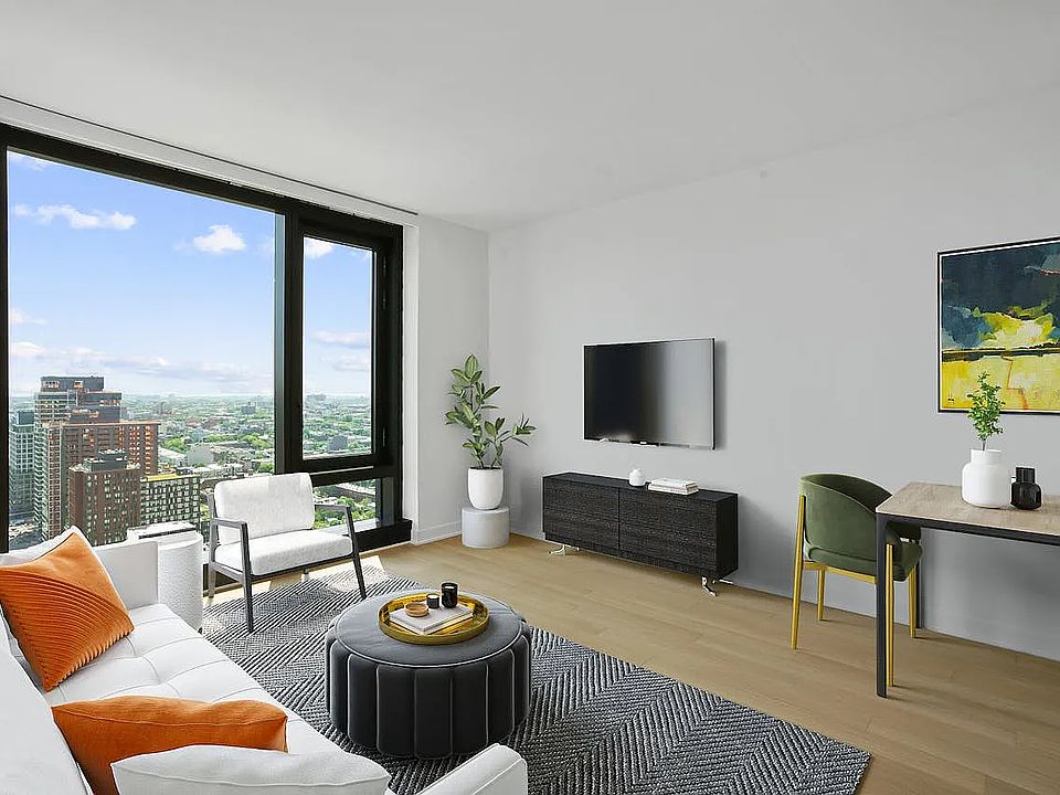 1st image of 18 6th Ave APT 4007