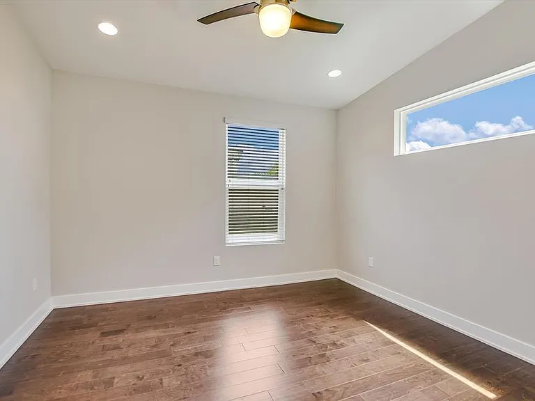 7125 Boyle Dr — Photo 15