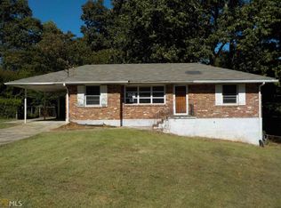 1074 N Parkwood Dr, Forest Park, GA 30297