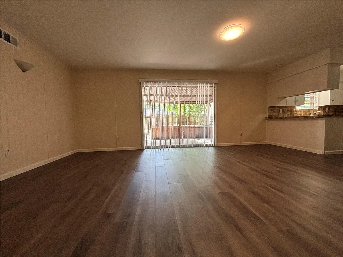 Building Photo - 10422 Winding Trail Rd