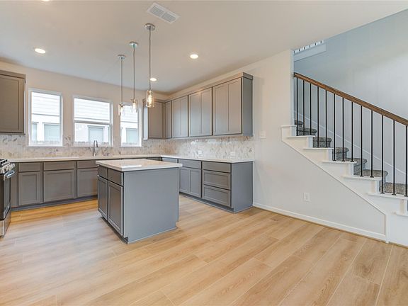 3rd image of 8818 Riverton Ridge Rd
