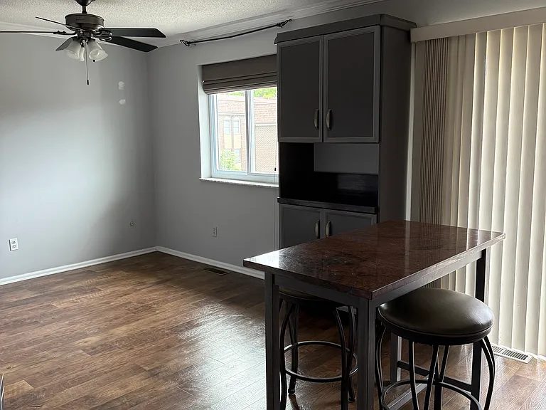 10328 Forest Brook Ln #F — Photo 16
