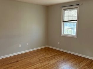 180 Blueberry Ln, Stratford, CT 06614