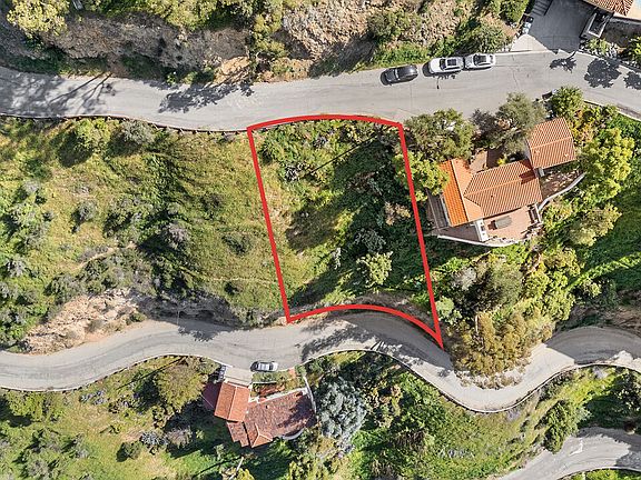 2nd image of 511 Nolan Ave