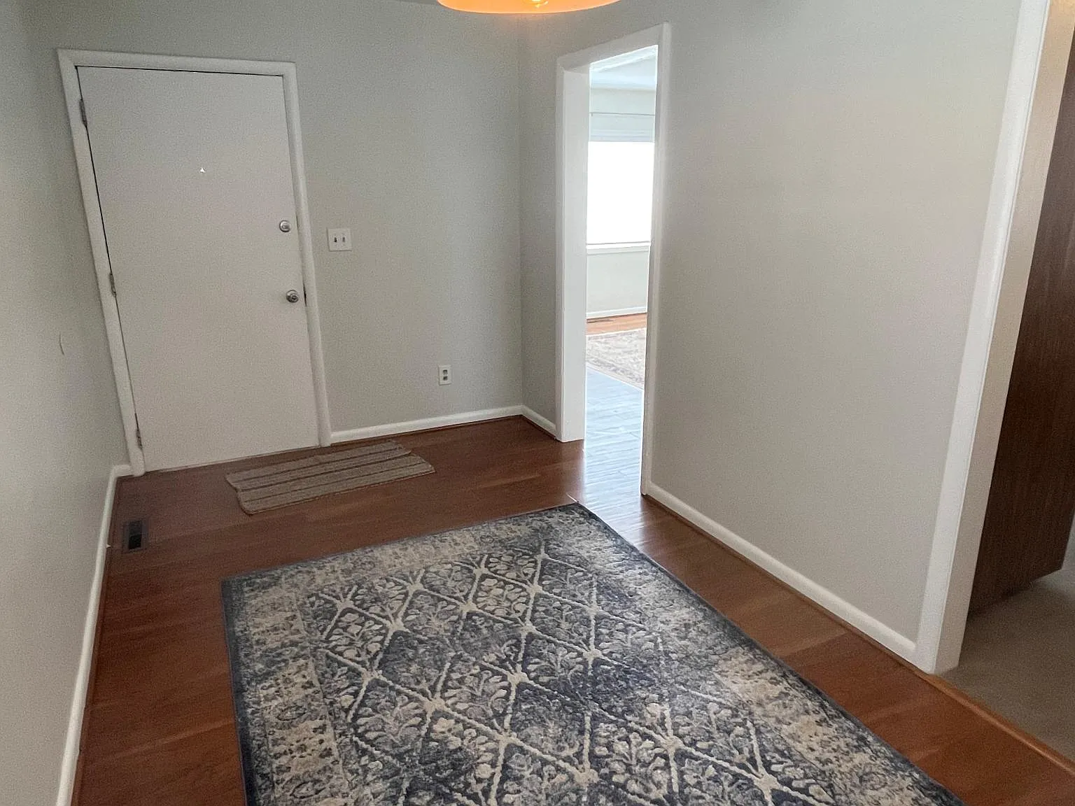 78 F St — Photo 4