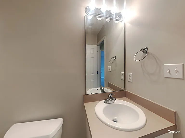 220 McCarthy Dr — Photo 15