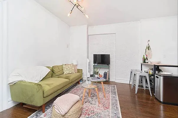 Rented by Living New York | media 18