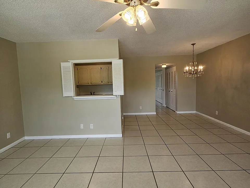 289 Camden E #L