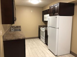 1842 Knox St #12, Lincoln, NE 68521