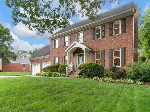 5309 Pondfield Dr, Greensboro, NC 27410