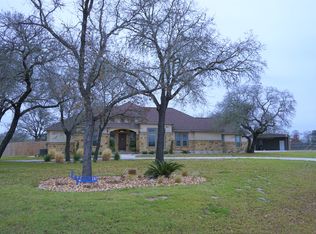 108 Copper Creek Dr, LA VERNIA, TX 78121