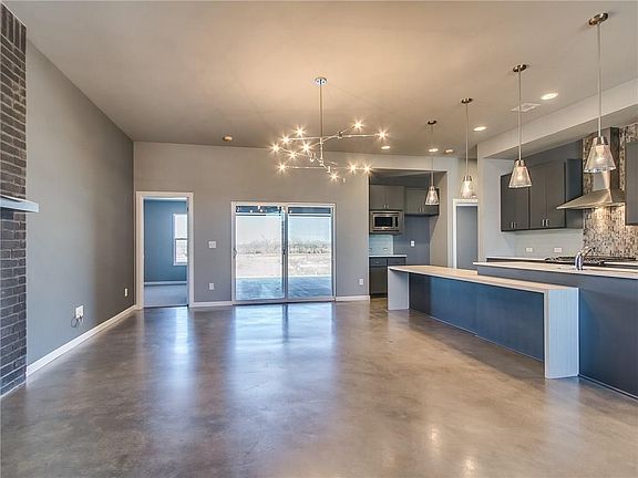 4th image of 14212 Village Creek Way