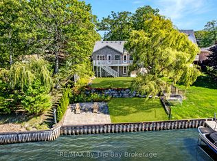 1902 River Rd W, Wasaga Beach, ON L9Z2W2