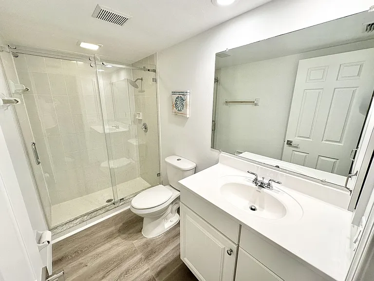 509 Roma Ct #107 — Photo 21