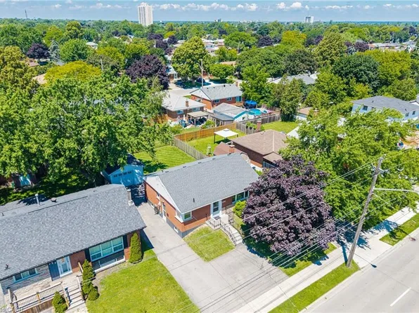 664 Upper Ottawa St, Hamilton, ON L8T 3T5