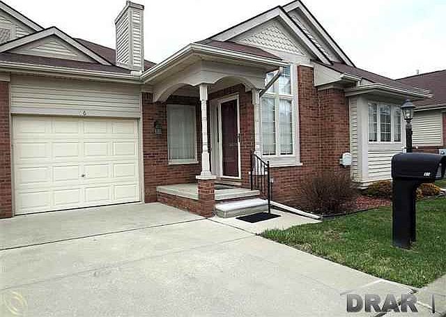 1st image of 16 Canfield Cir