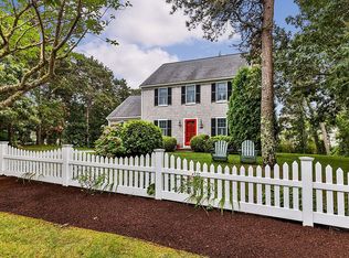27 George St, Chatham, MA 02633