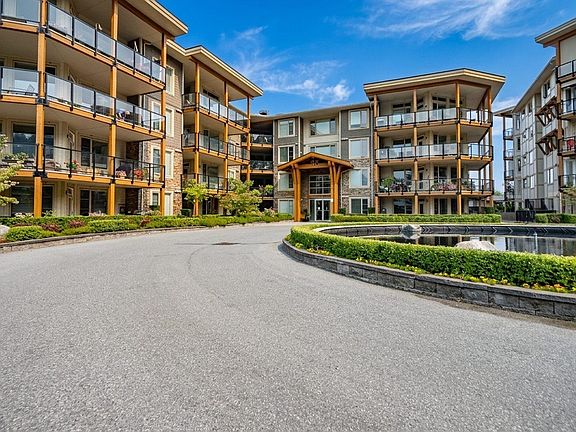 2nd image of 45754 Keith Wilson Rd #108