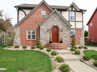 3094 SW Grandstand Cir, Lees Summit, MO 64081