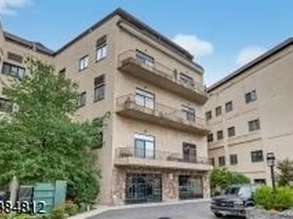 75 Liberty Avenue image 16 of 21