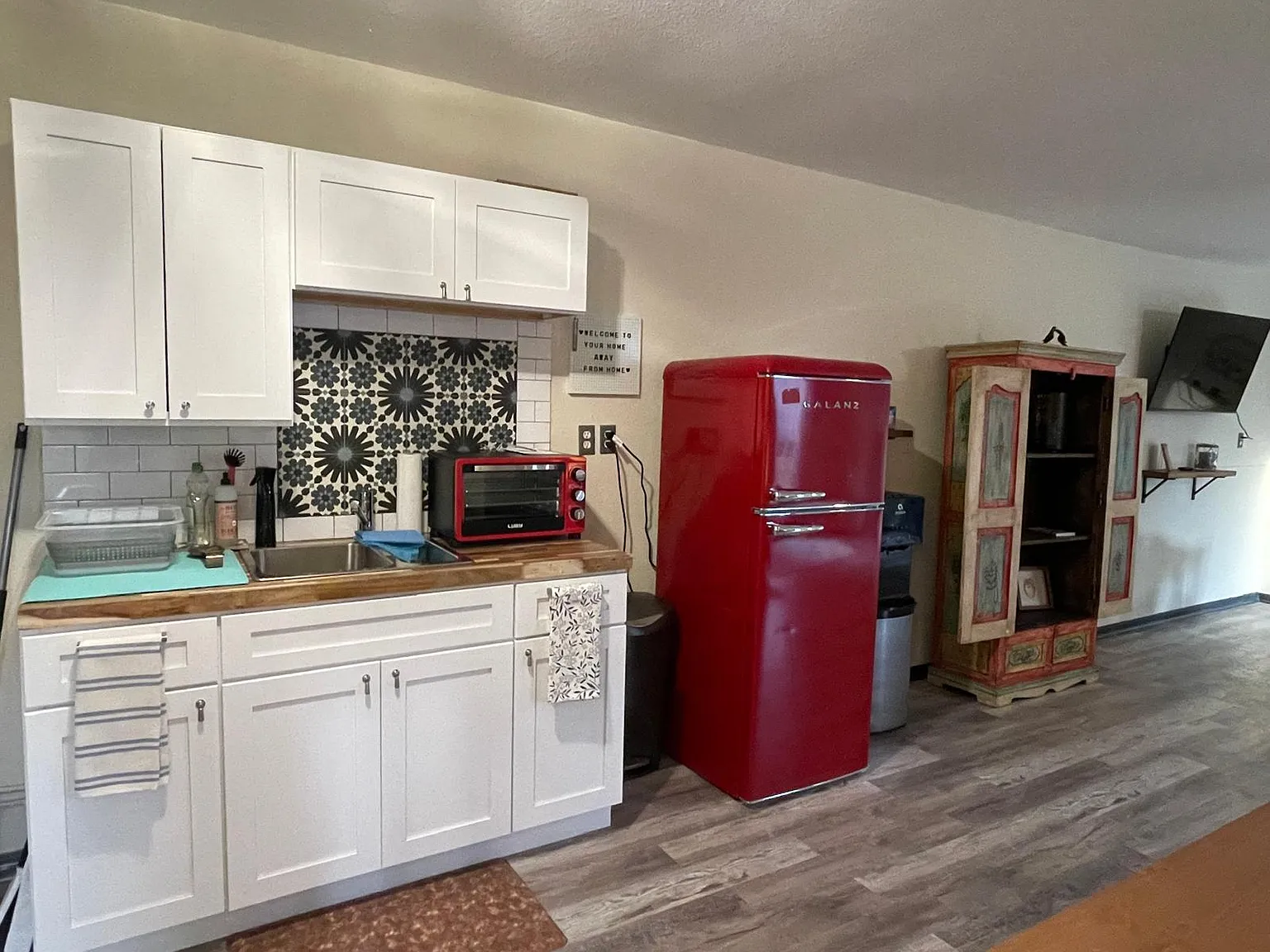 713 W Ridgewood Ct — Photo 4