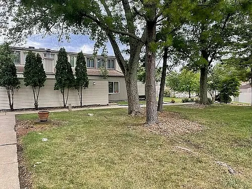 6831 N Frostwood Pkwy #F-82 Photo 1
