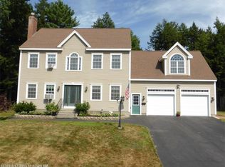 46 Shamrock Dr, Gorham, ME 04038