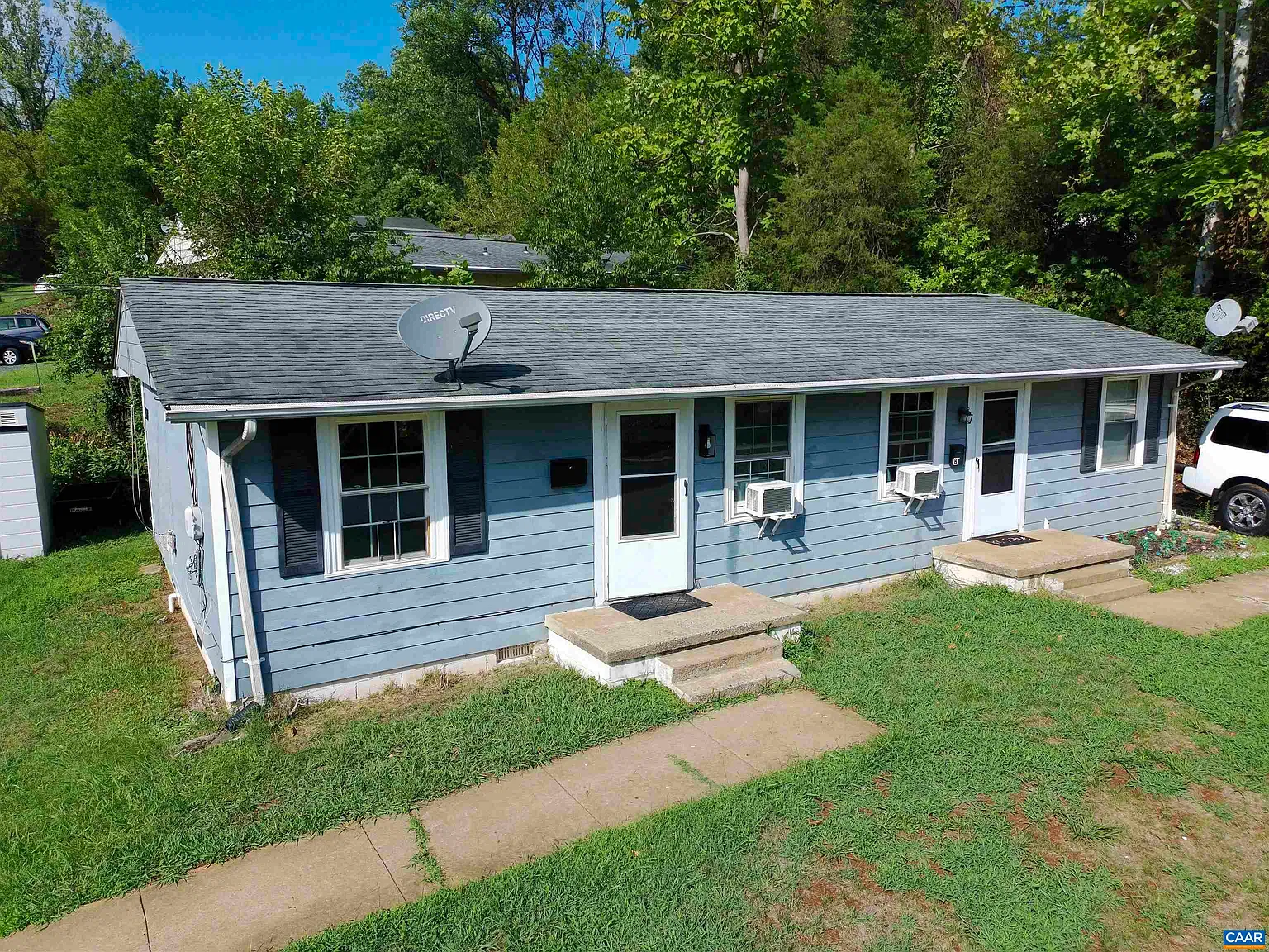 2 bed, 1.0 bath, 528 sqft, $1,120 — Photo 1