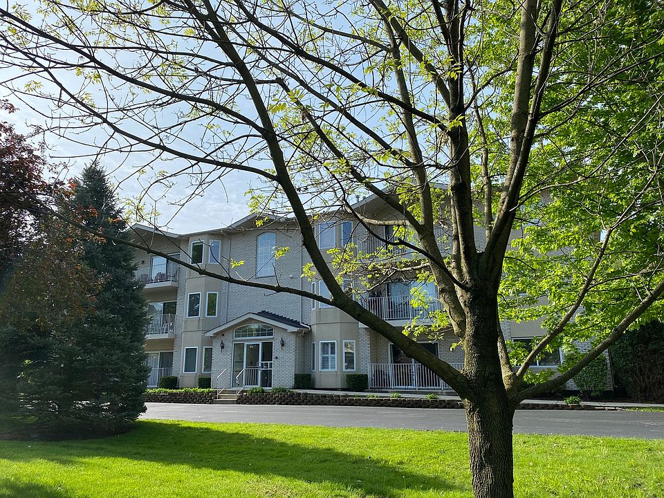 1st image of 927 Elderberry Cir Unit 215