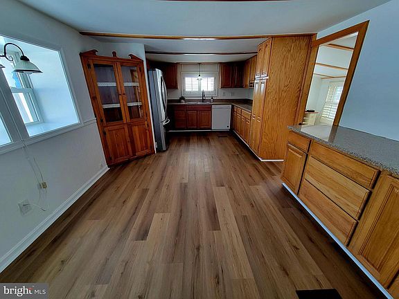 4th image of 22812 Federal Lookout Rd