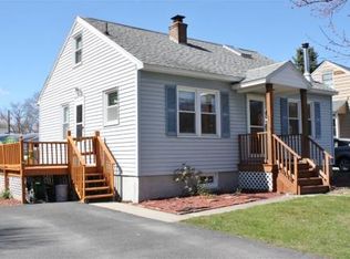 122 Winter St, Troy, NY 12180