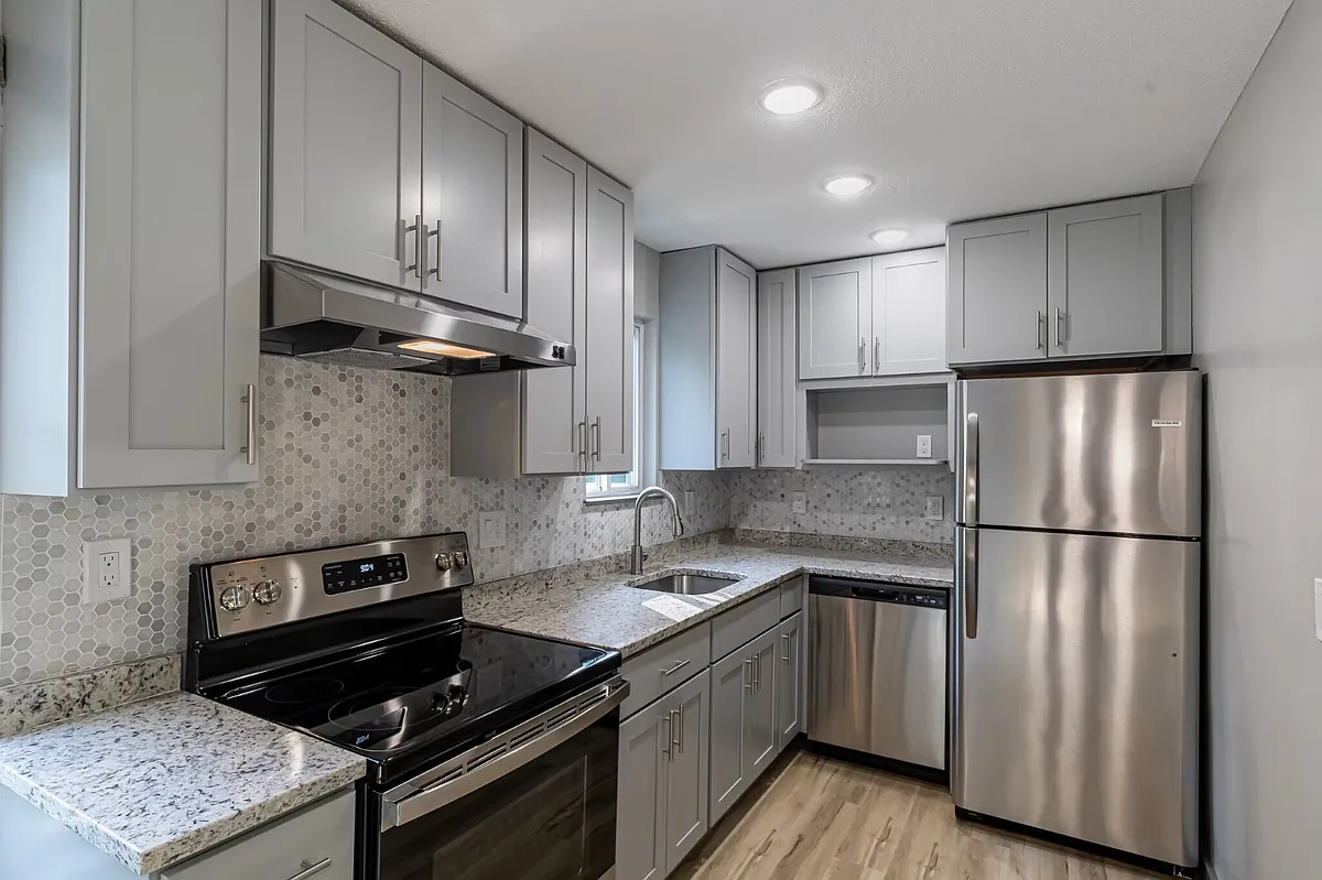 Building Photo - 149B3 Ashford Center Rd #B3