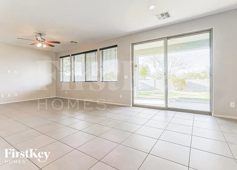 22663 E Via Del Verde — Photo 3