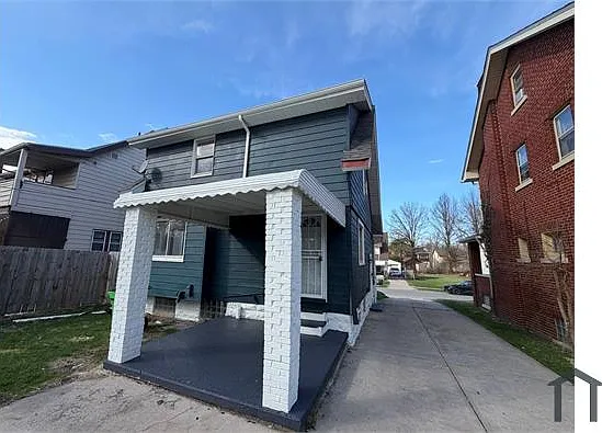 12816 Thornhurst Ave — Photo 7
