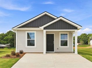 713 Longton St, Woodruff, SC 29388