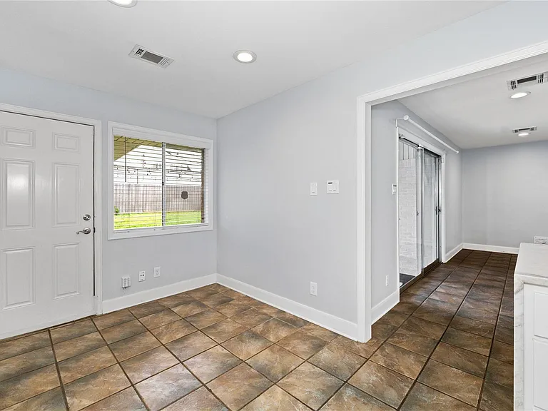 3415 Freshmeadows Dr — Photo 18