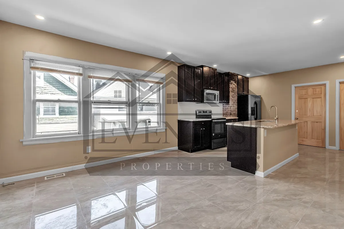 Building Photo - 15 Eley Pl #3