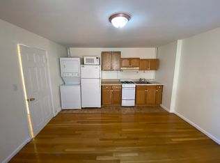 93 Prospect St #2R, Somerville, MA 02143