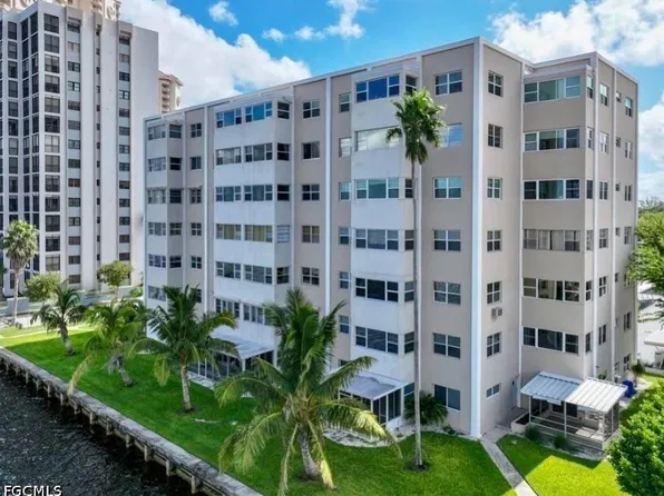 1900 Clifford St APT 204, Fort Myers, FL 33901