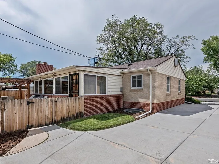 4480 E Colorado Ave — Photo 20