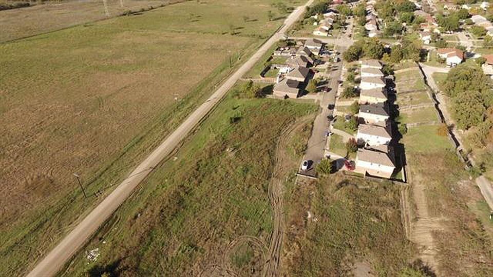 1st image of 939 Gallant Fox Dr