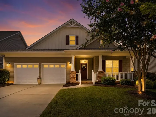 12701 Meetinghouse Dr, Cornelius, NC 28031