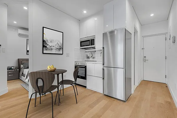 Rented by REAL New York | media 8