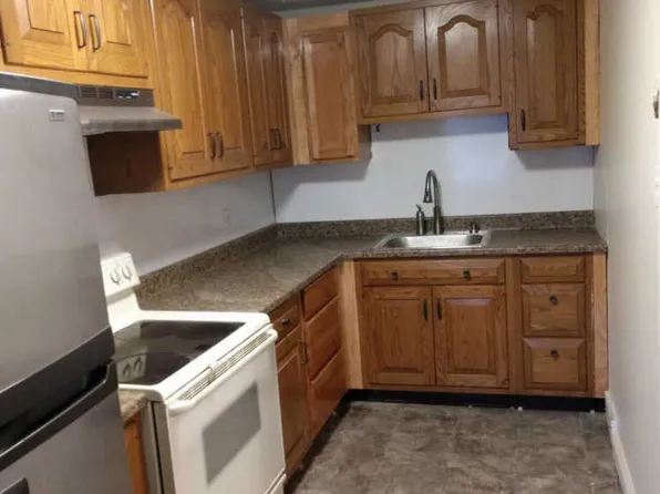 303 W 21st St, Chester, PA 19013