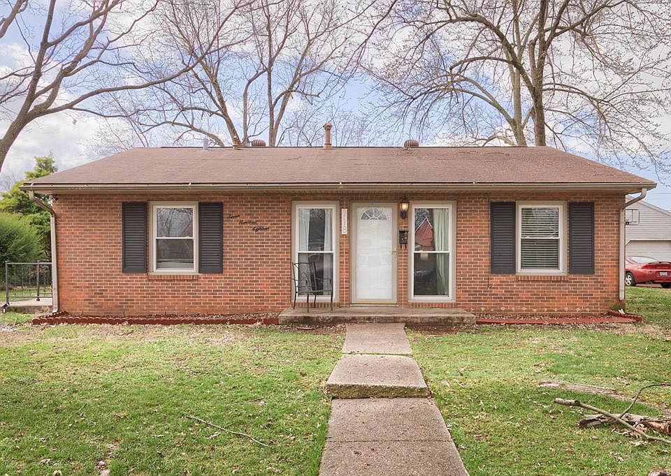 1st image of 718 Fairfax Dr
