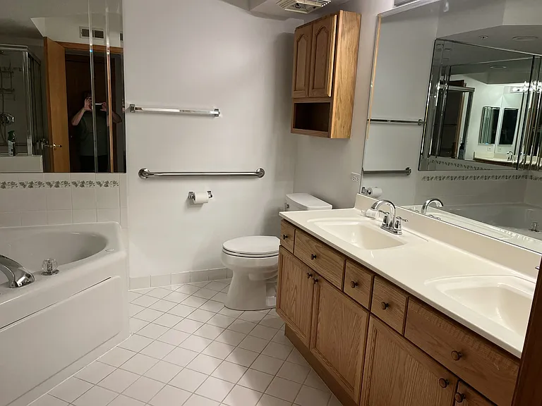 650 S River Rd #301 — Photo 7
