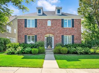 515 Superior St, Vernon Hills, IL 60061
