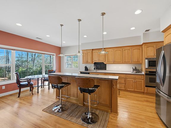3rd image of 356 Forest Pines Rd