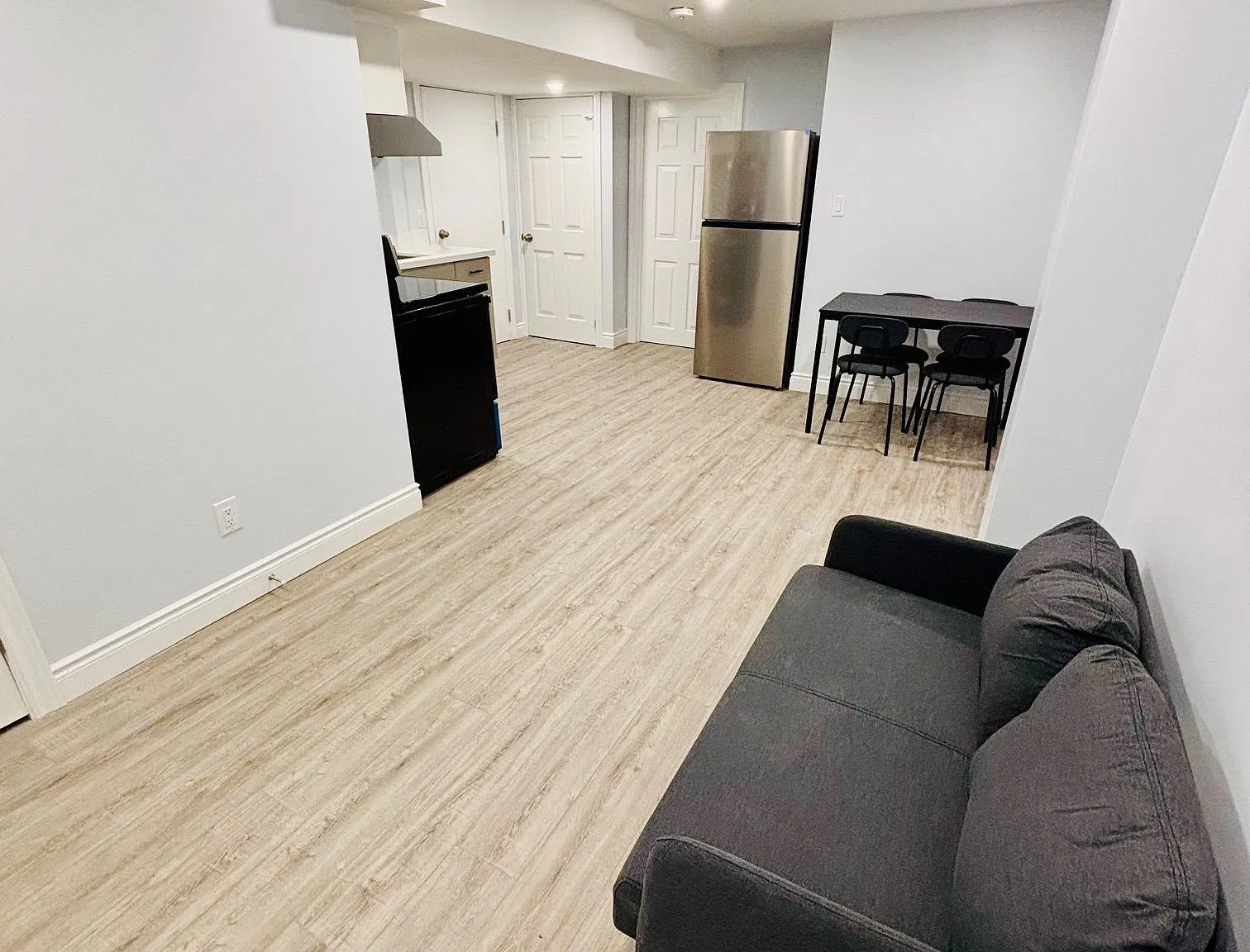 2 bed, $1,900 — Photo 2