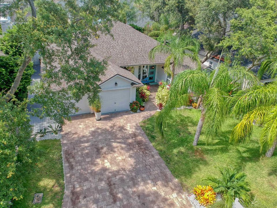 1st image of 122 Coastal Oak Cir